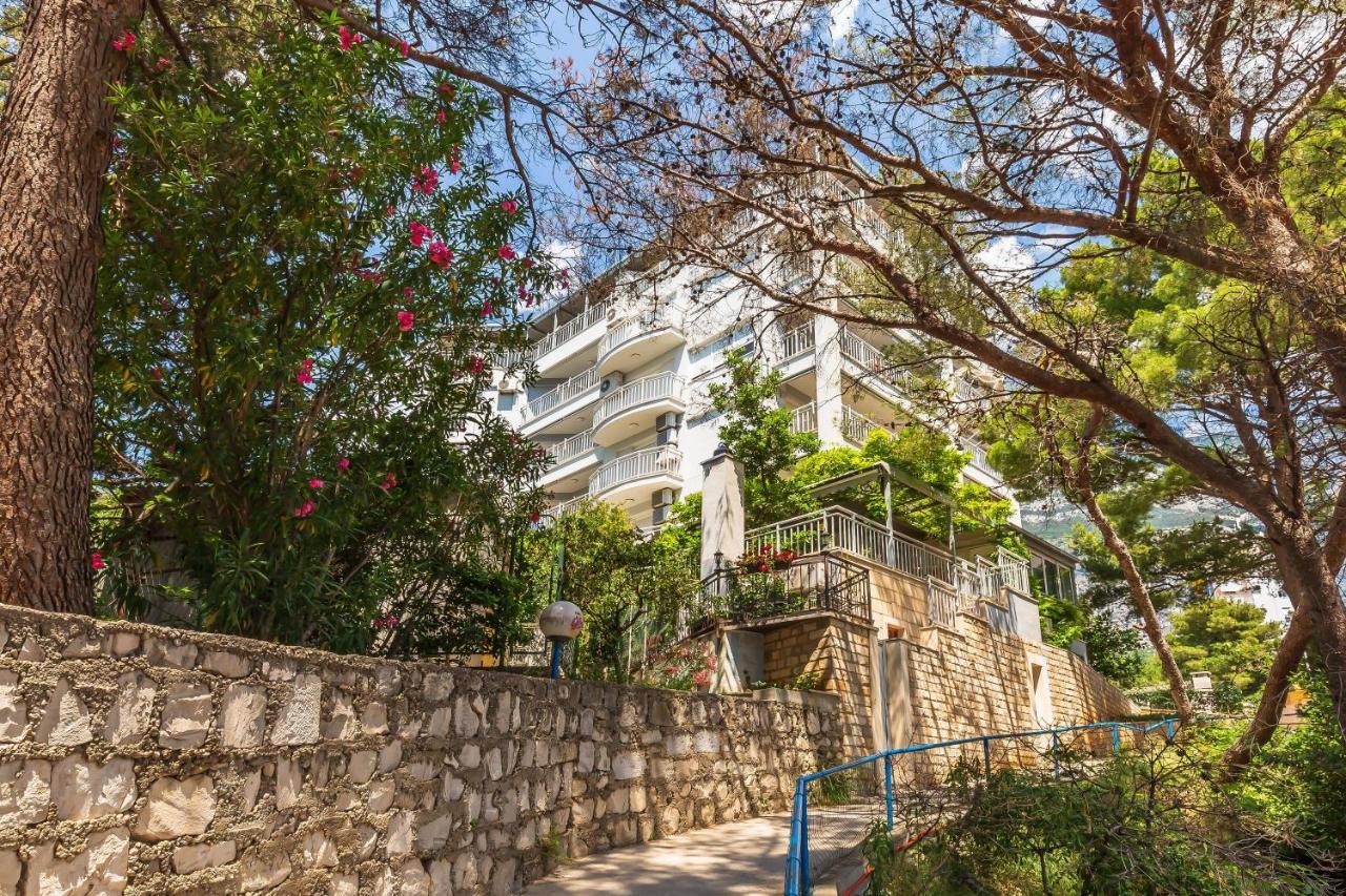 Apartments Sunset Макарска Екстериор снимка