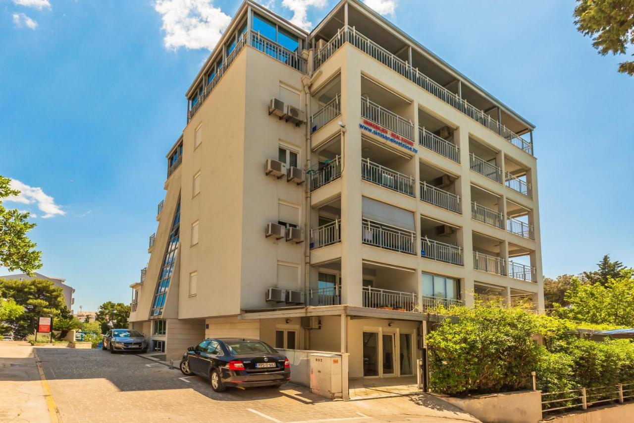 Apartments Sunset Макарска Екстериор снимка